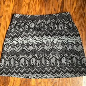 Athleta mini skirt. M. Gray/black.
